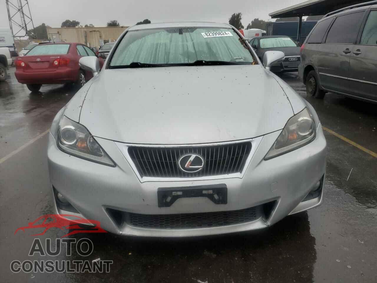 LEXUS IS 2011 - JTHBF5C29B5147892