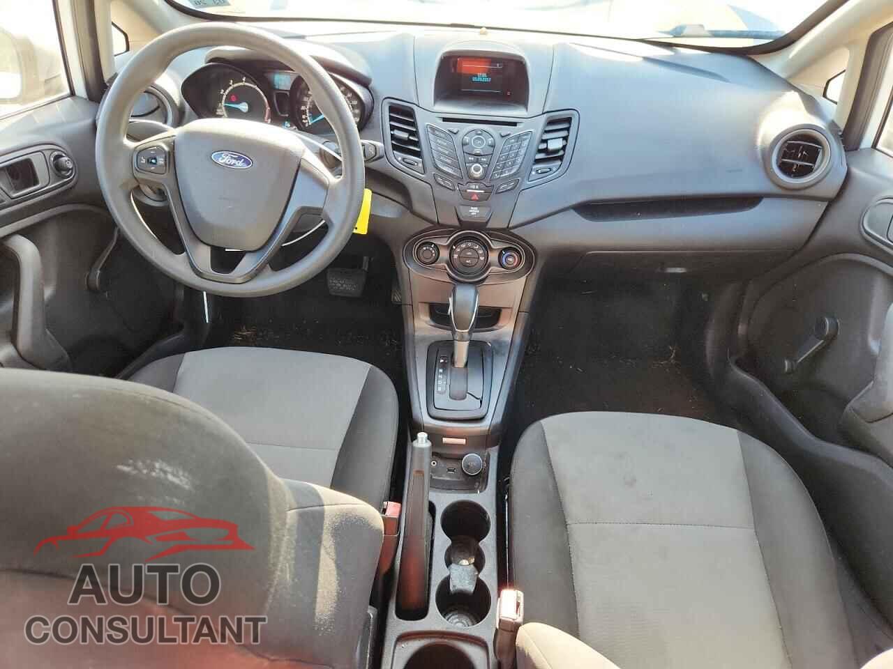 FORD FIESTA 2017 - 3FADP4AJ5HM125893