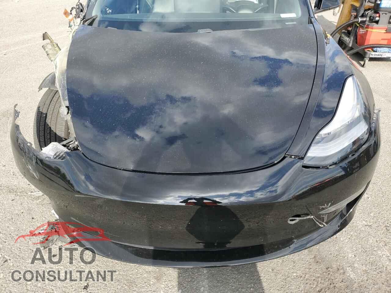 TESLA MODEL 3 2020 - 5YJ3E1EAXLF807895