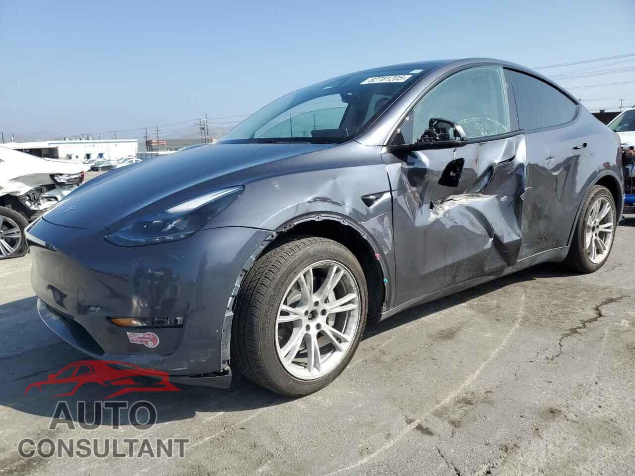 TESLA MODEL Y 2023 - 7SAYGDEE6PF850627