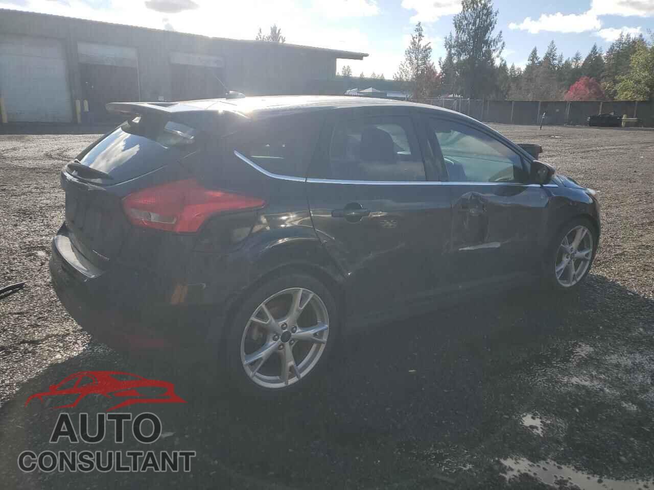 FORD FOCUS 2015 - 1FADP3N26FL275765
