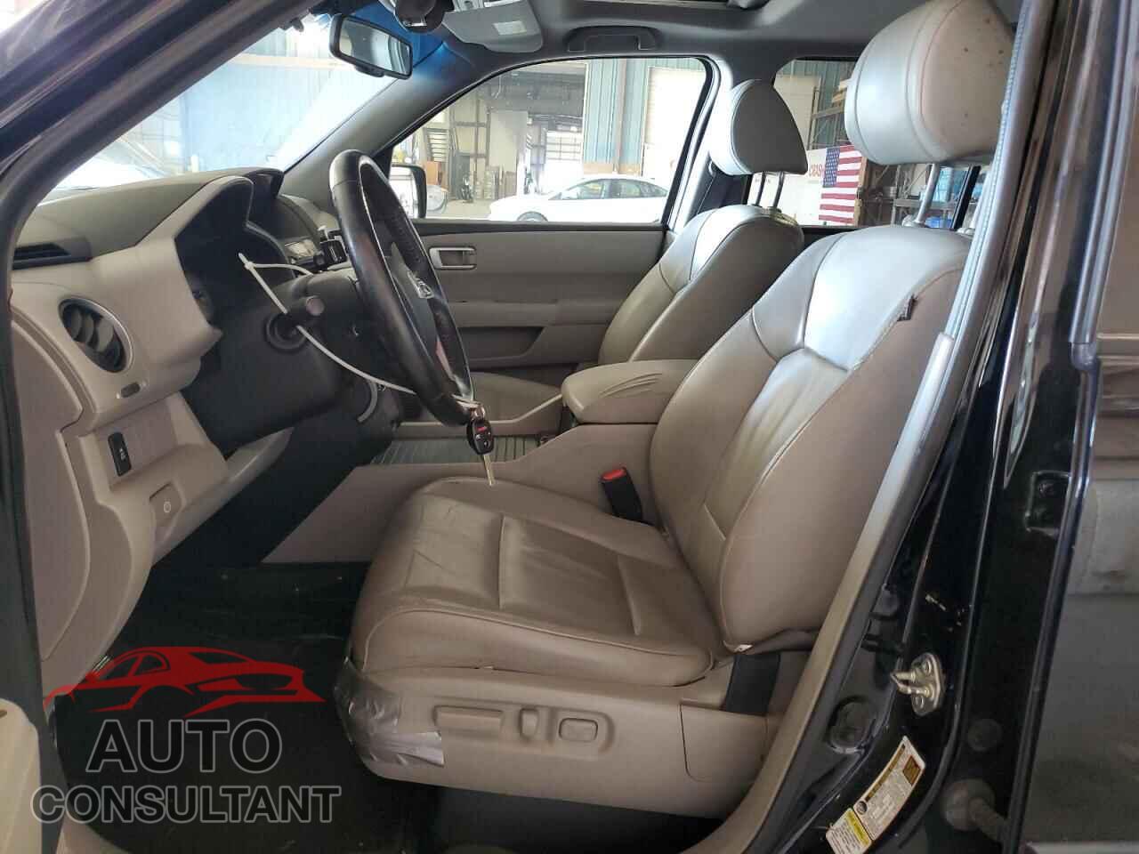 HONDA PILOT 2015 - 5FNYF4H53FB024196