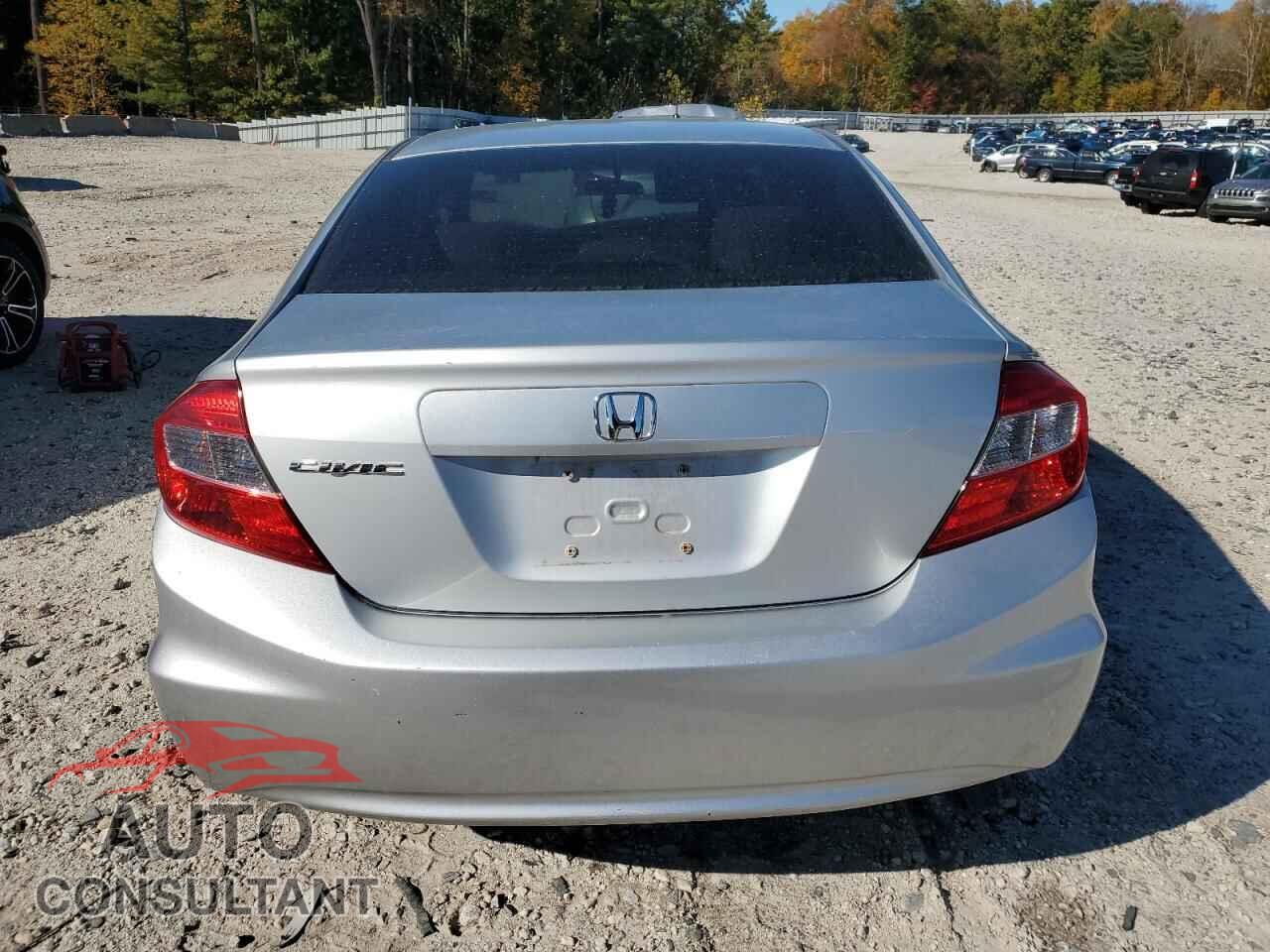 HONDA CIVIC 2012 - 2HGFB2F50CH588079