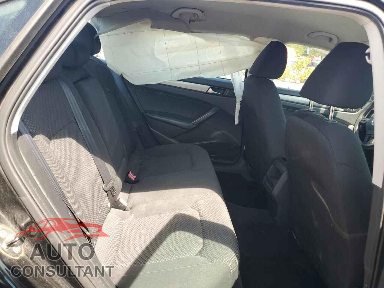 VOLKSWAGEN PASSAT 2014 - 1VWAH7A39EC008048