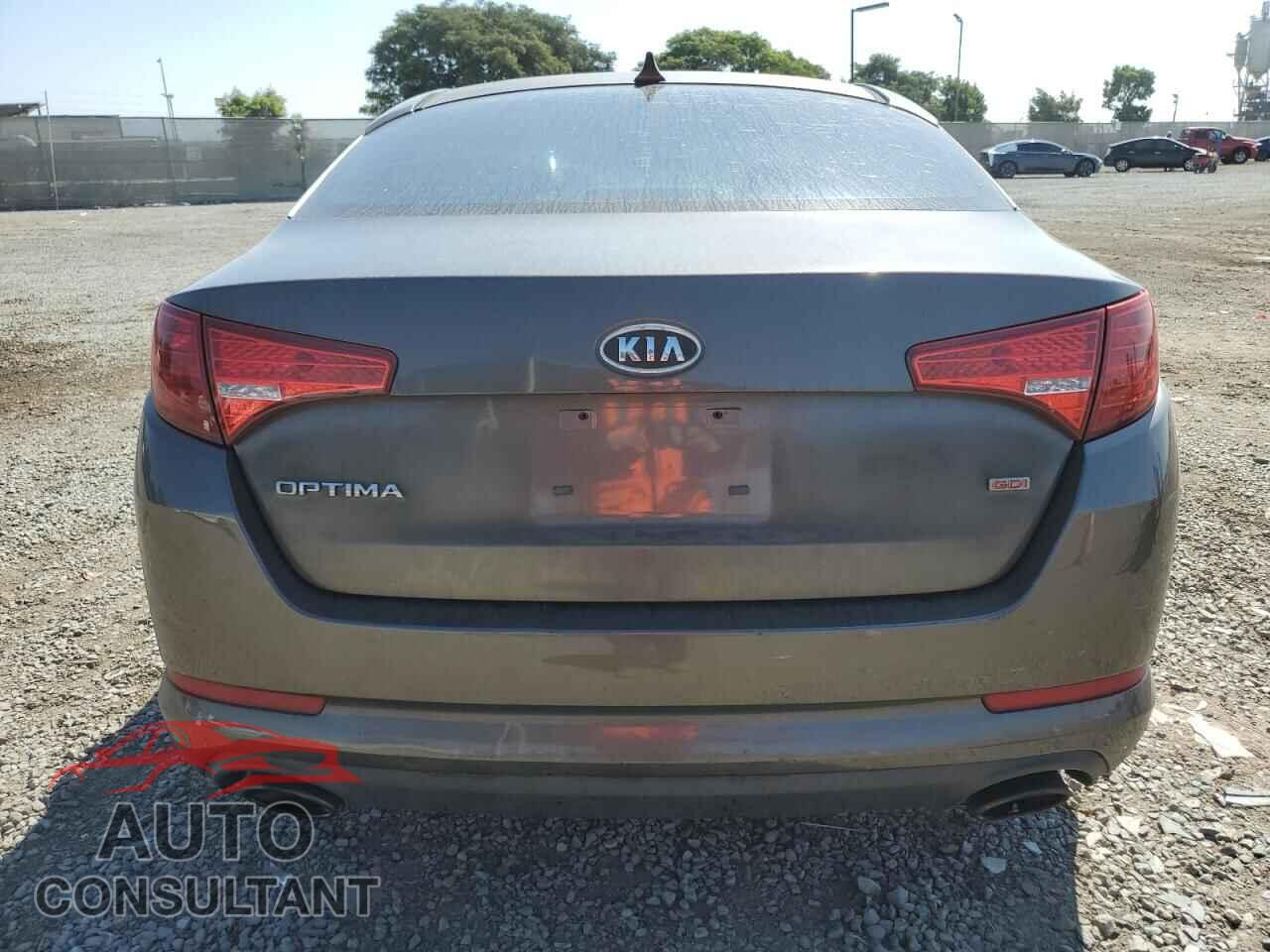 KIA OPTIMA 2011 - KNAGM4A70B5132281