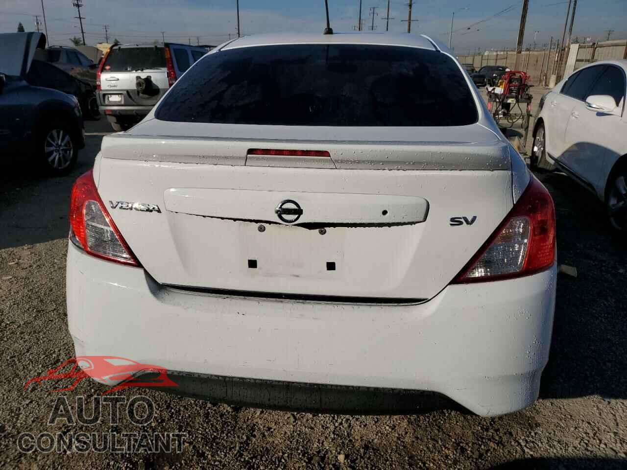NISSAN VERSA 2017 - 3N1CN7AP2HL809133
