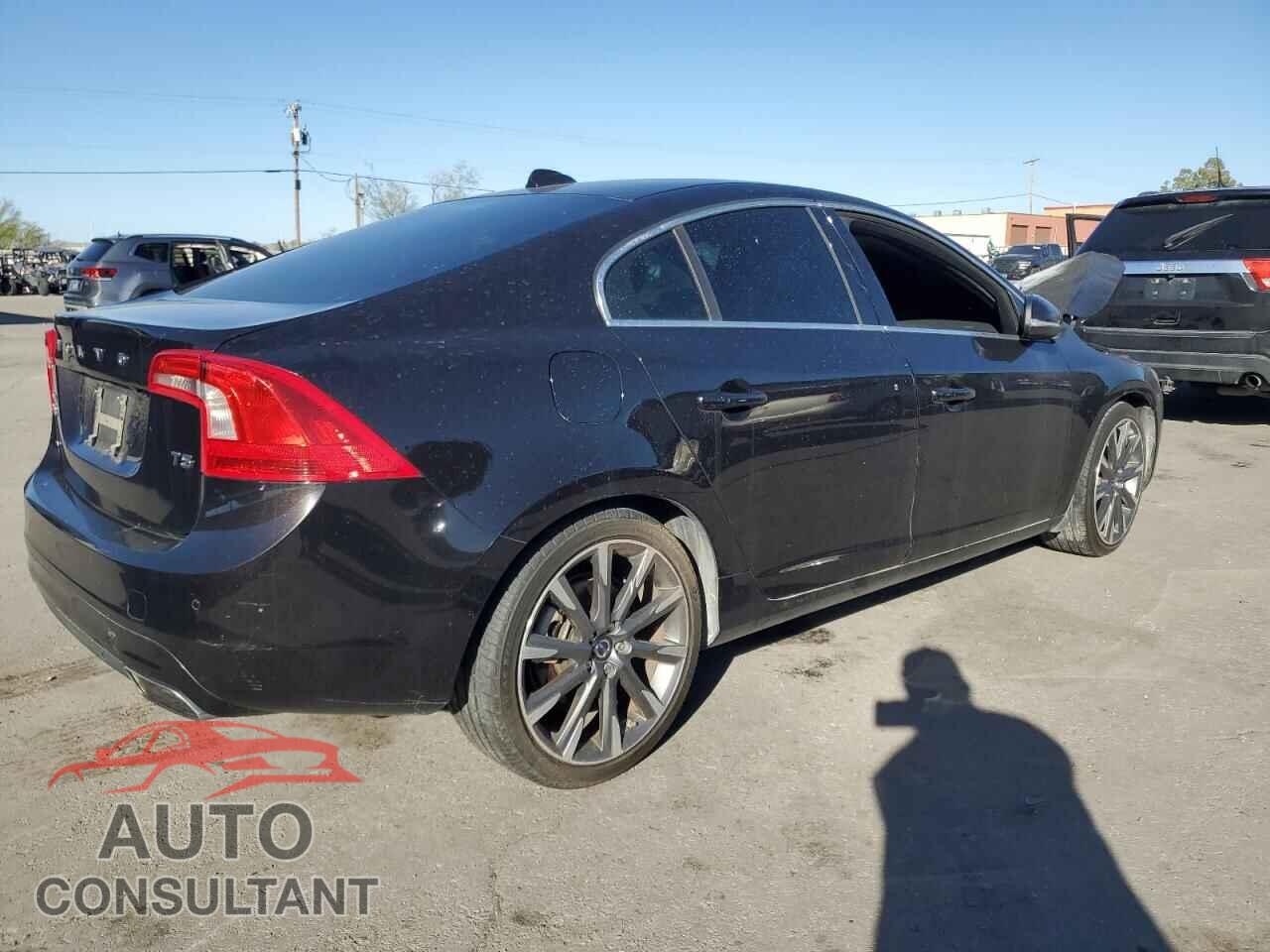 VOLVO S60 2015 - YV140MFC9F1313037