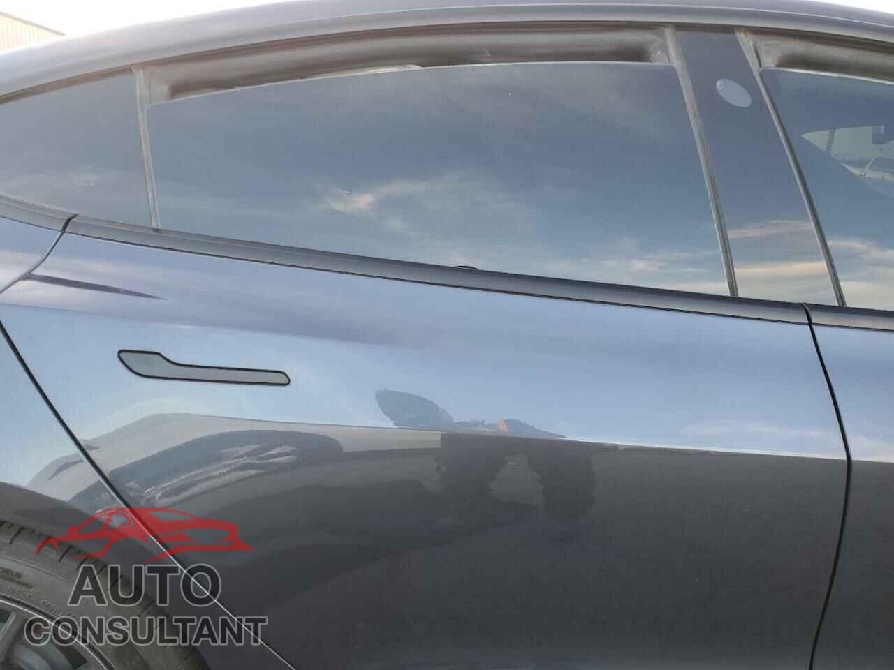 TESLA MODEL 3 2022 - 5YJ3E1EB9NF267063