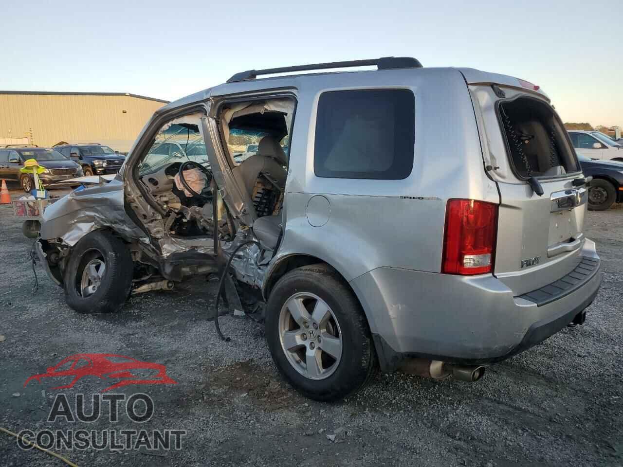 HONDA PILOT 2011 - 5FNYF3H58BB050913