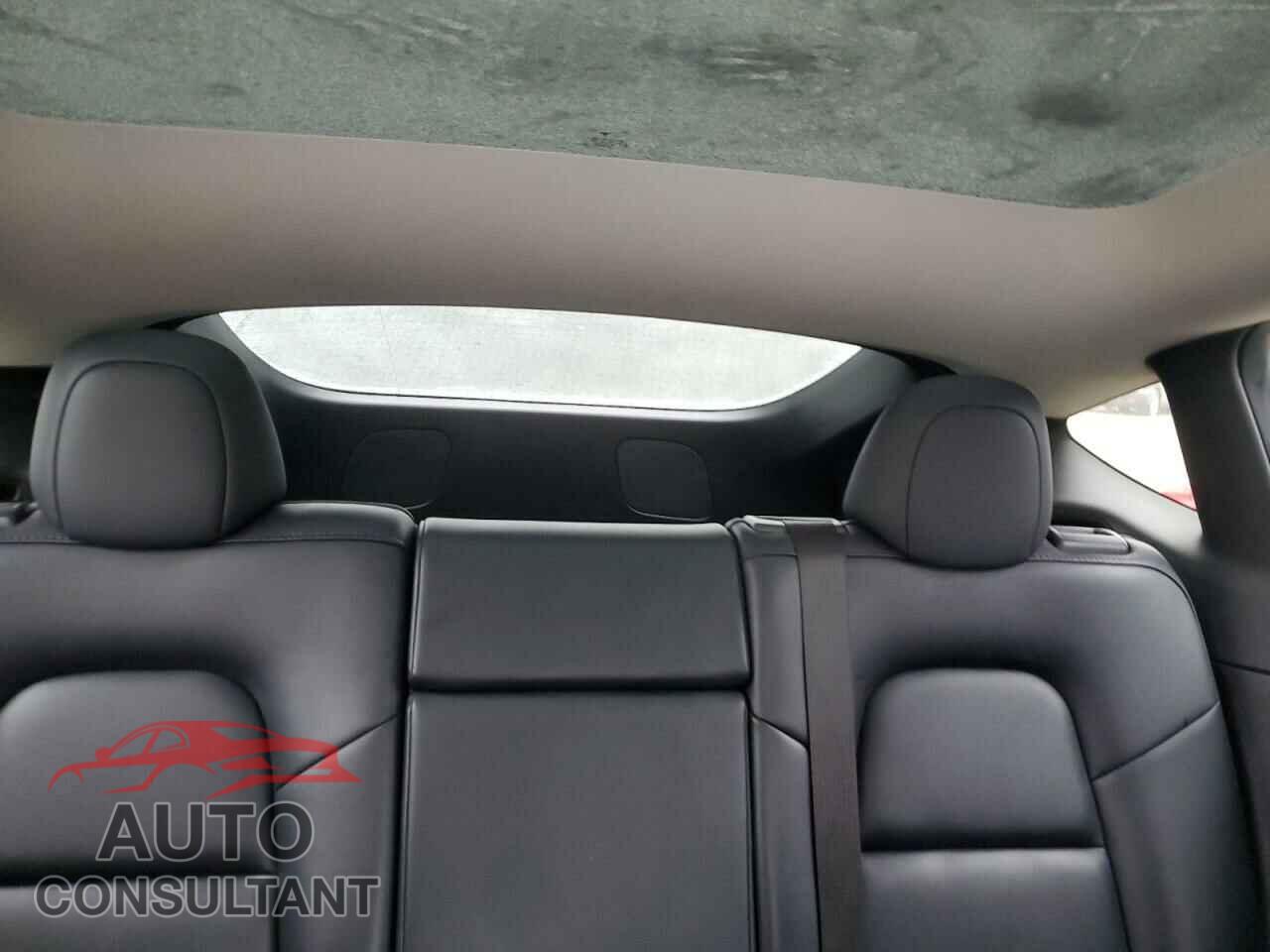 TESLA MODEL Y 2022 - 7SAYGDEFXNF569680