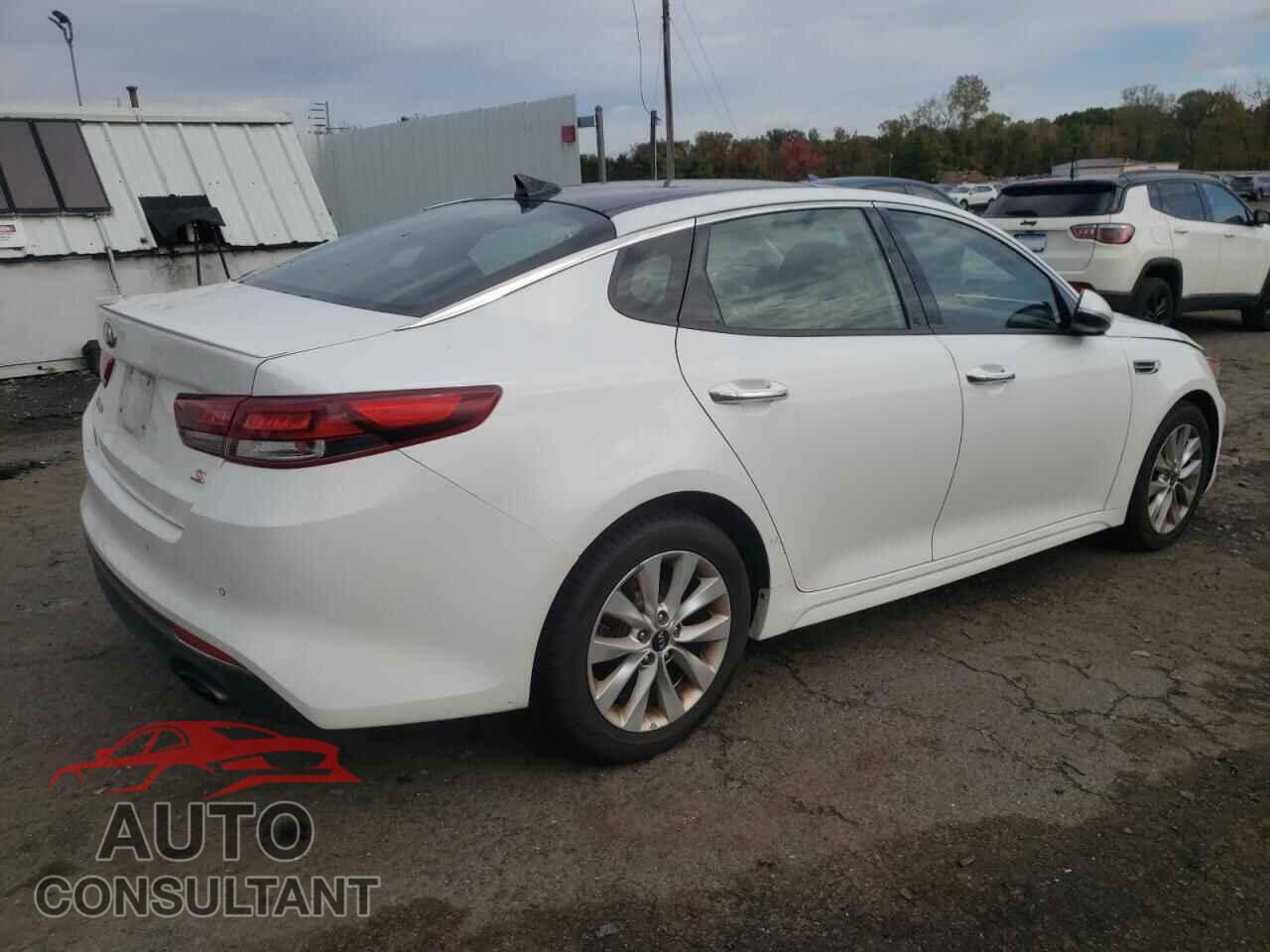 KIA OPTIMA 2018 - 5XXGT4L39JG234253