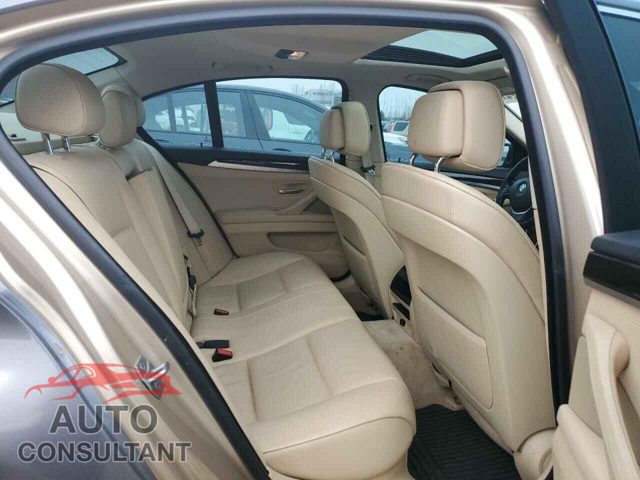 BMW 5 SERIES 2013 - WBAFU7C52DDU68905