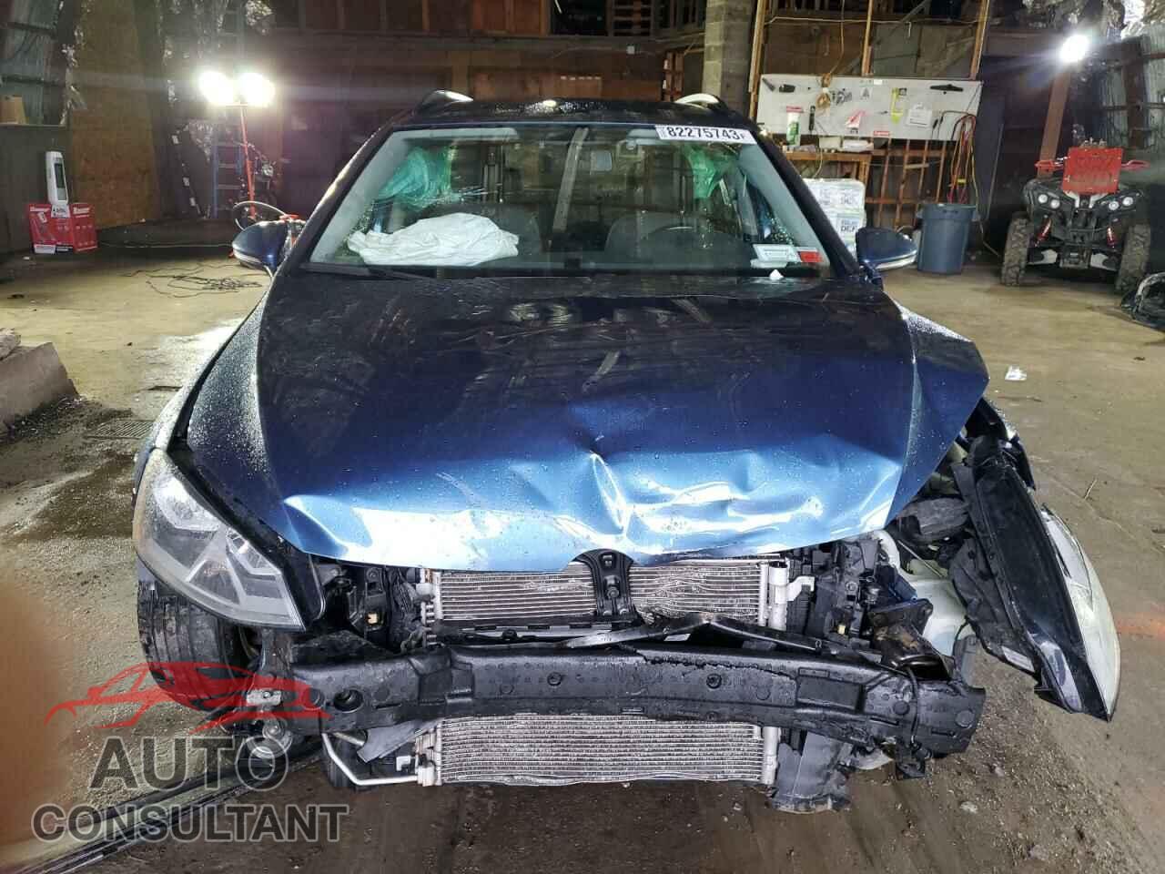 VOLKSWAGEN GOLF 2017 - 3VWC17AU5HM501637