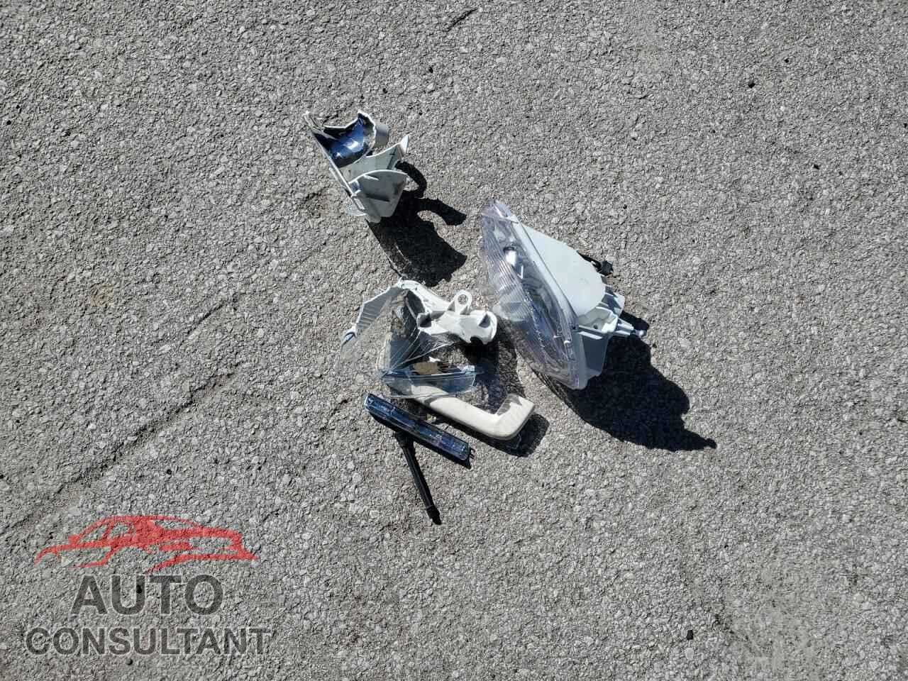 FORD ESCAPE 2017 - 1FMCU9G90HUB46215