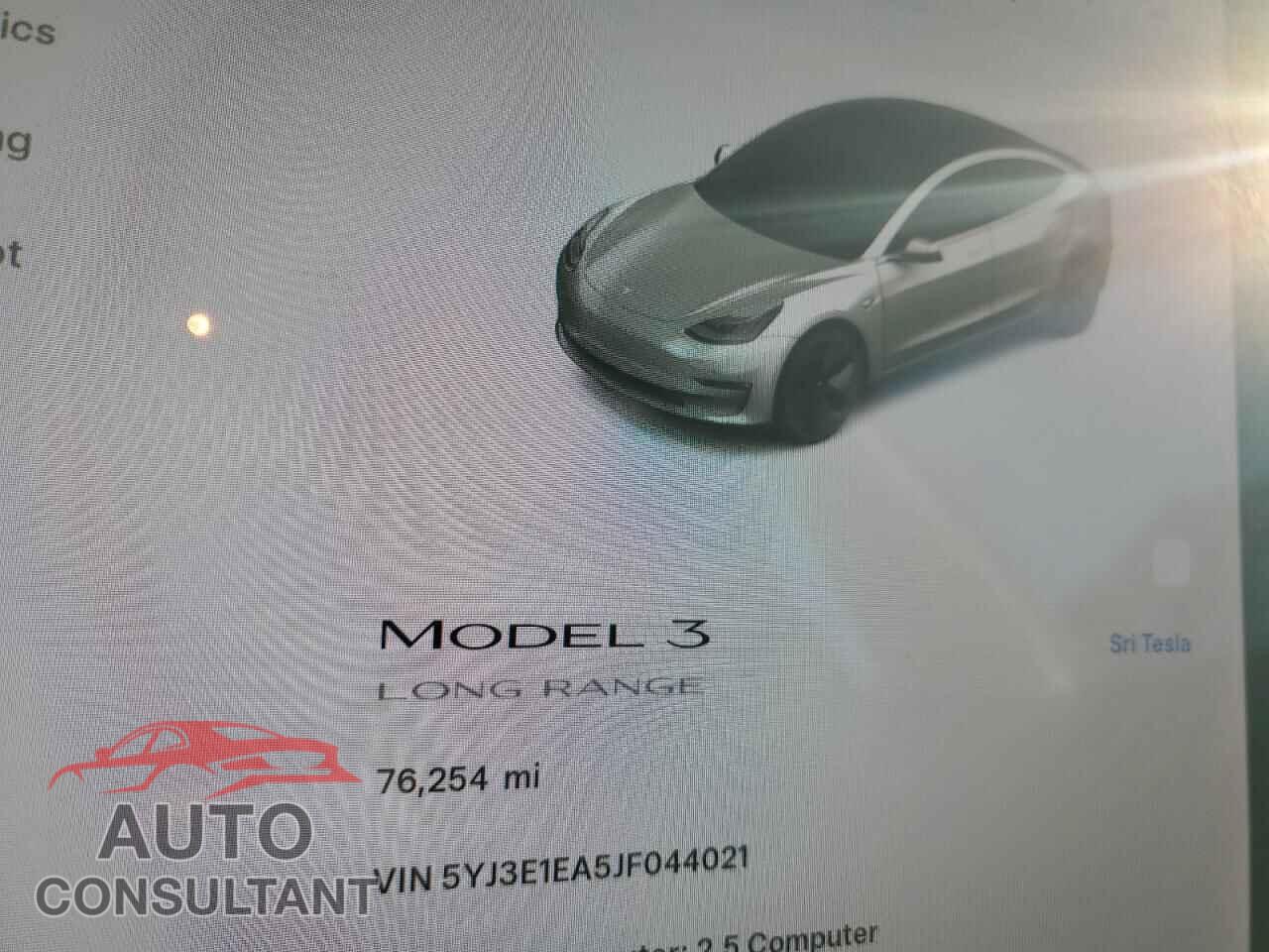 TESLA MODEL 3 2018 - 5YJ3E1EA5JF044021