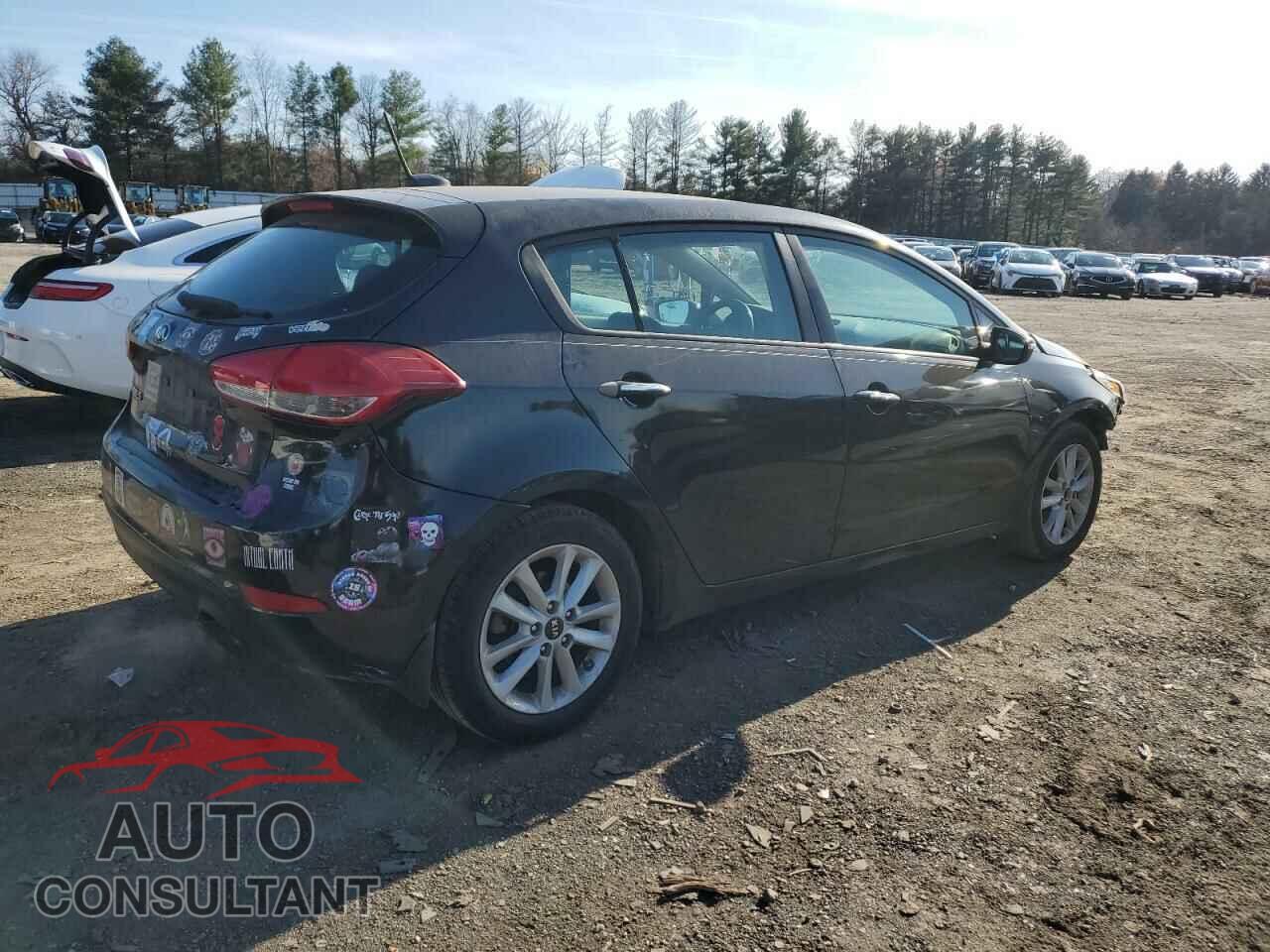 KIA FORTE 2017 - KNAFK5A88H5669635