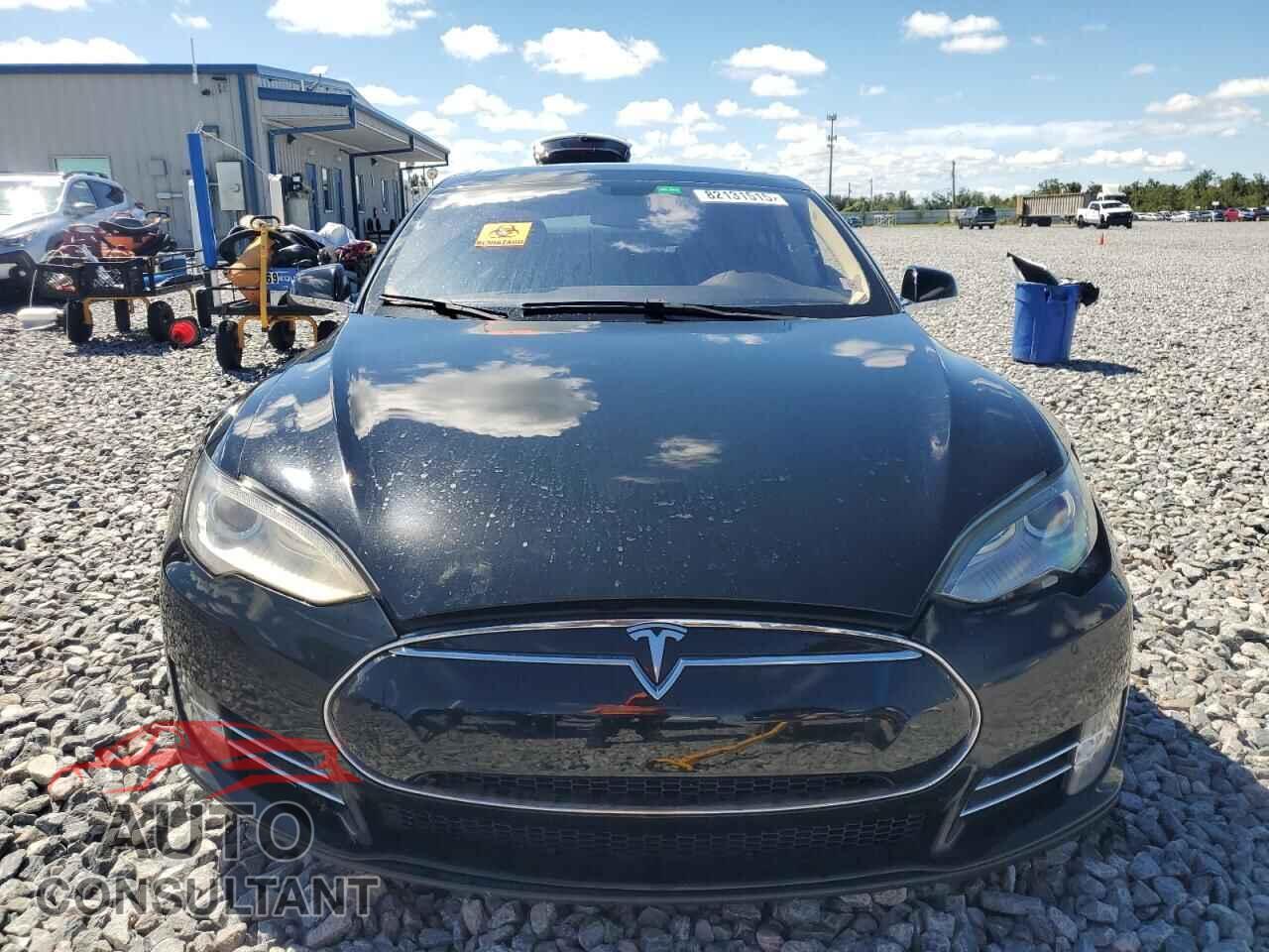TESLA MODEL S 2014 - 5YJSA1H1XEFP40964