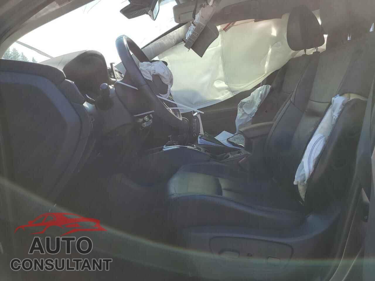 NISSAN ROGUE 2017 - JN1BJ1CP9HW006430