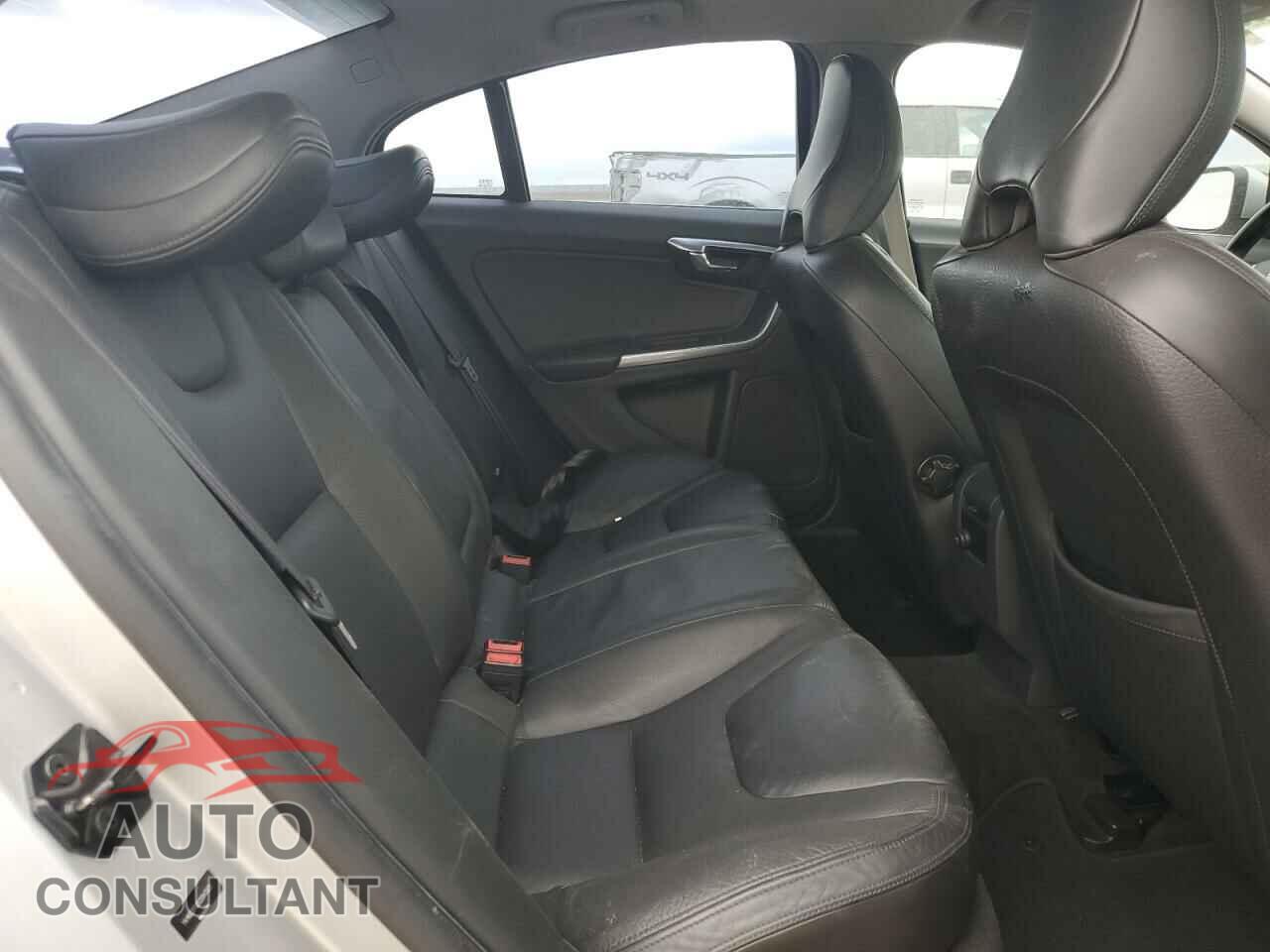VOLVO S60 2012 - YV1622FS2C2041323