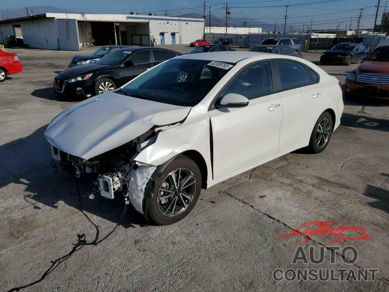 KIA FORTE 2023 - 3KPF24AD7PE649681