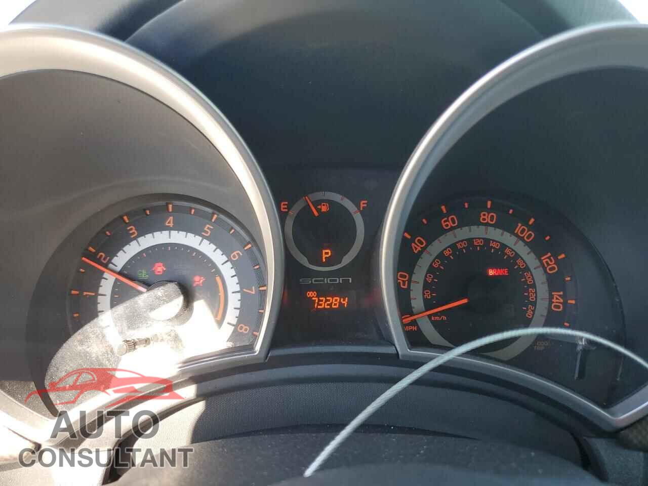 TOYOTA SCION 2014 - JTKJF5C74E3074884