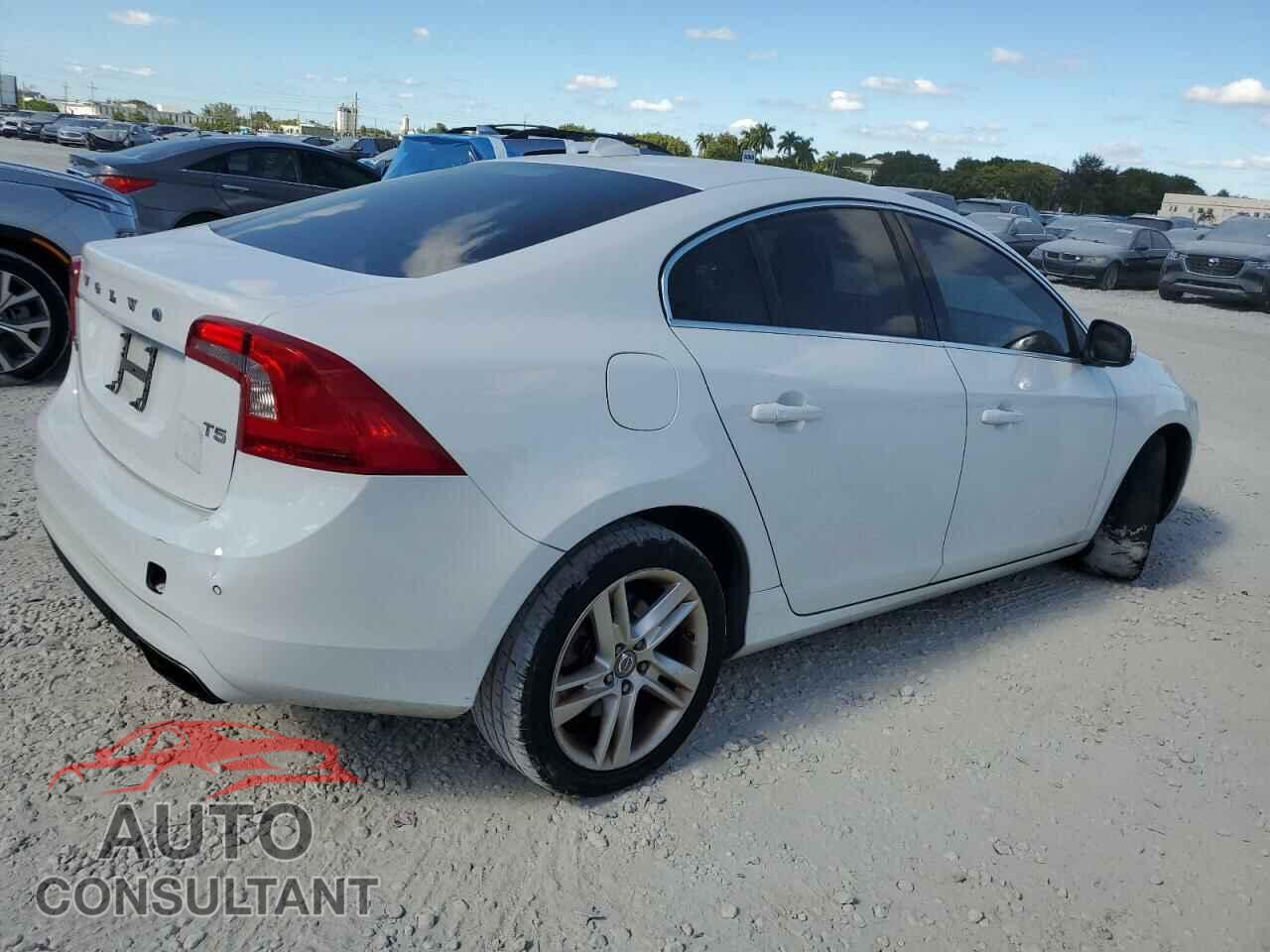 VOLVO S60 2015 - YV140MFK5F1346124