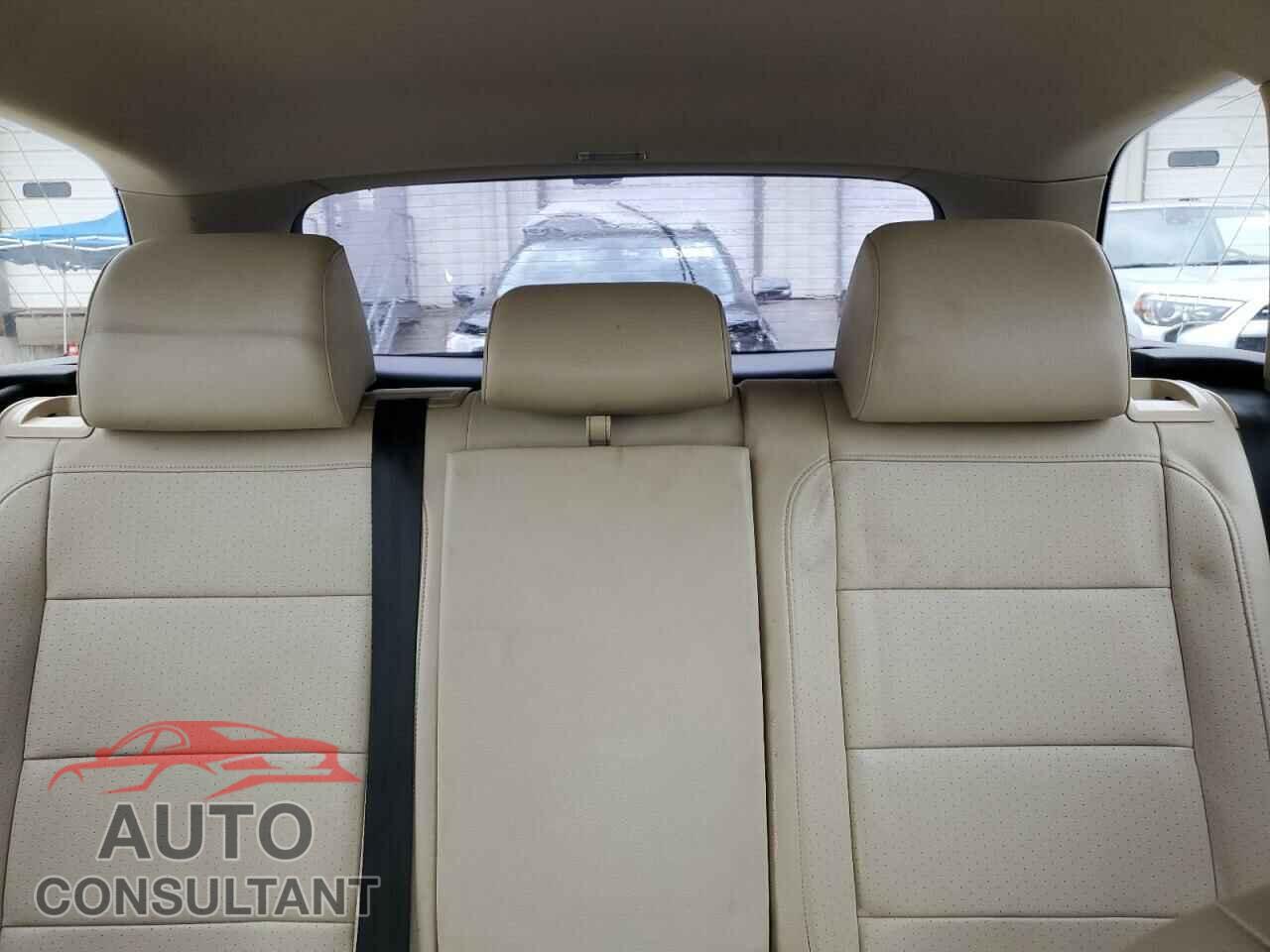 VOLKSWAGEN JETTA 2012 - 3VWPL7AJ4CM668579