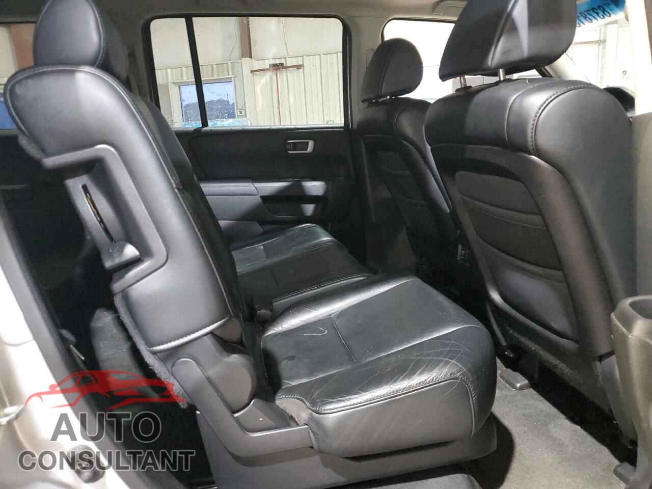 HONDA PILOT 2011 - 5FNYF4H70BB077224