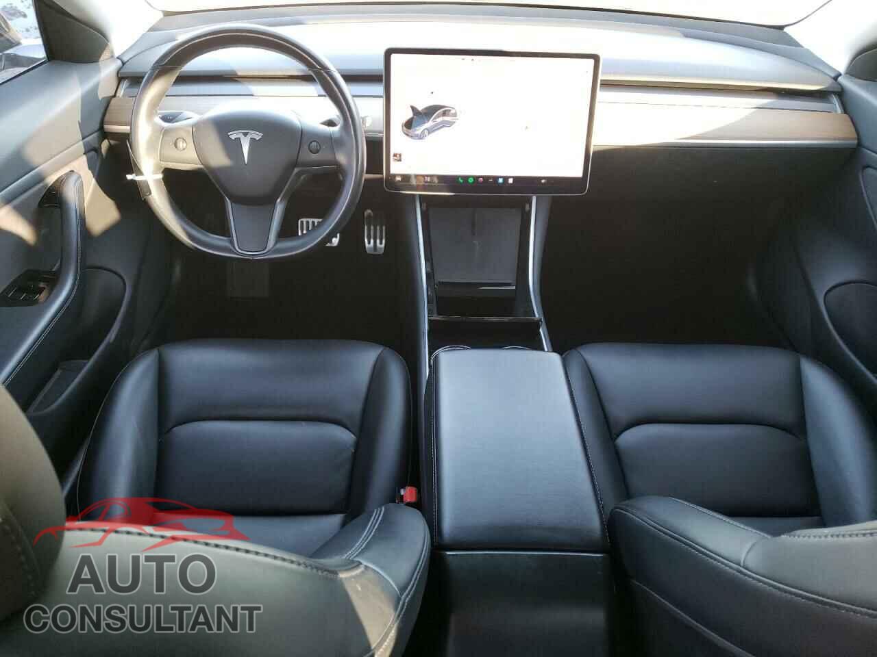 TESLA MODEL 3 2018 - 5YJ3E1EB3JF121171