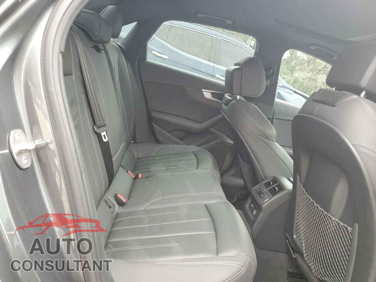 AUDI A4 2022 - WAUEAAF45NN011697