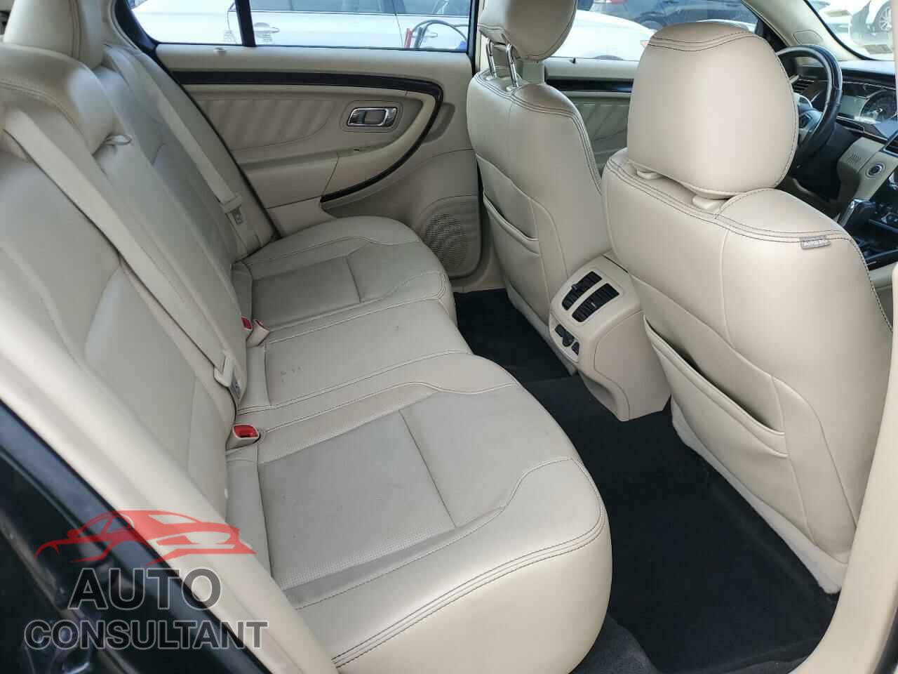 FORD TAURUS 2015 - 1FAHP2F88FG202145