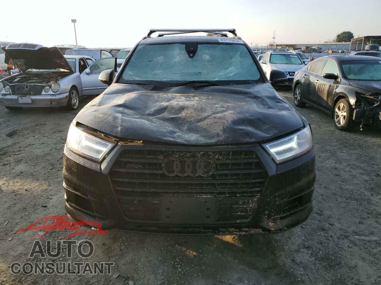 AUDI Q7 2018 - WA1LHAF73JD021087