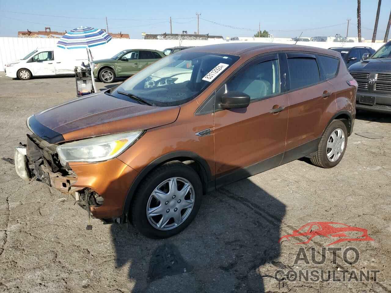 FORD ESCAPE 2017 - 1FMCU0F74HUA18393
