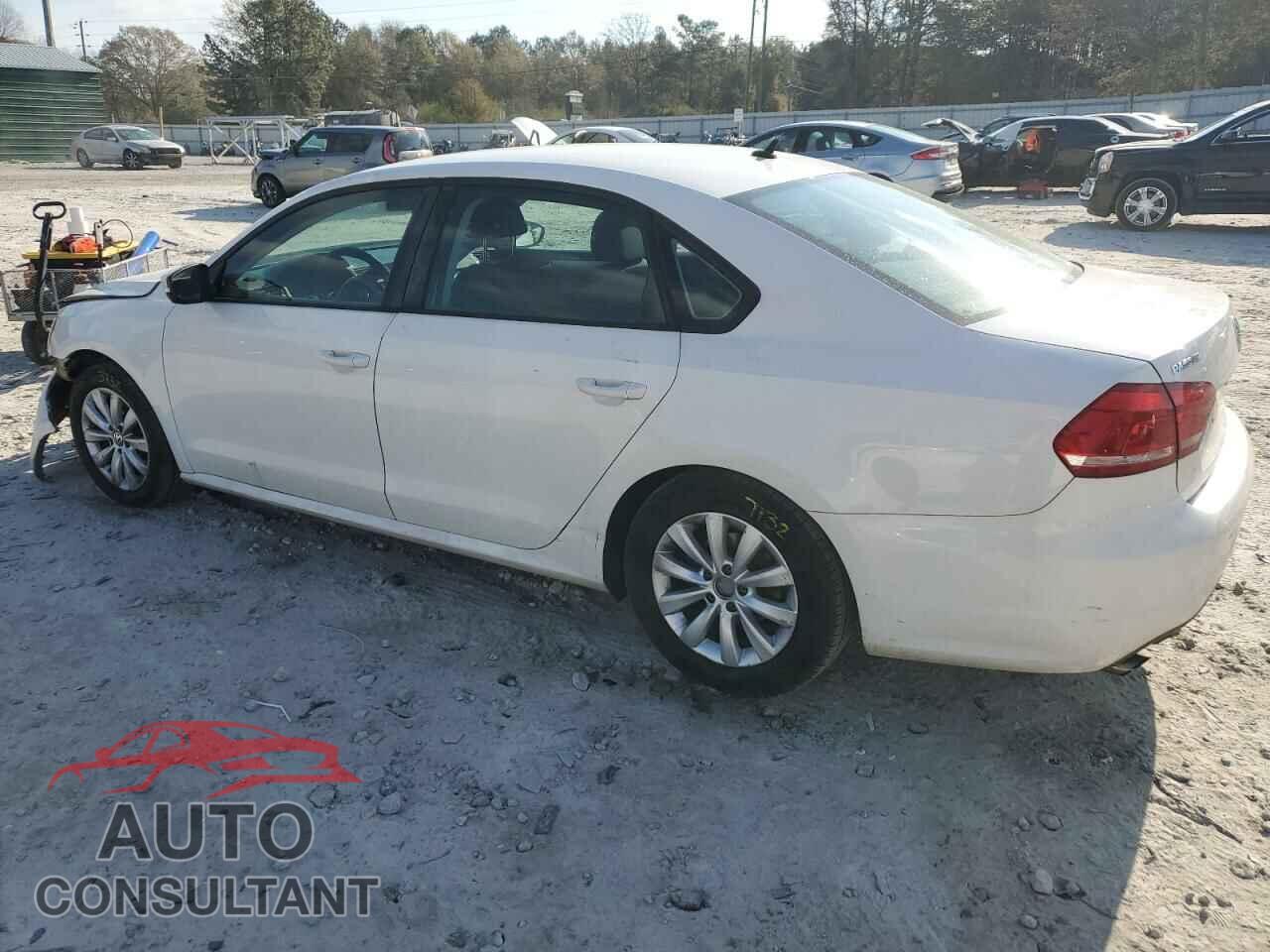 VOLKSWAGEN PASSAT 2012 - 1VWAH7A31CC066409