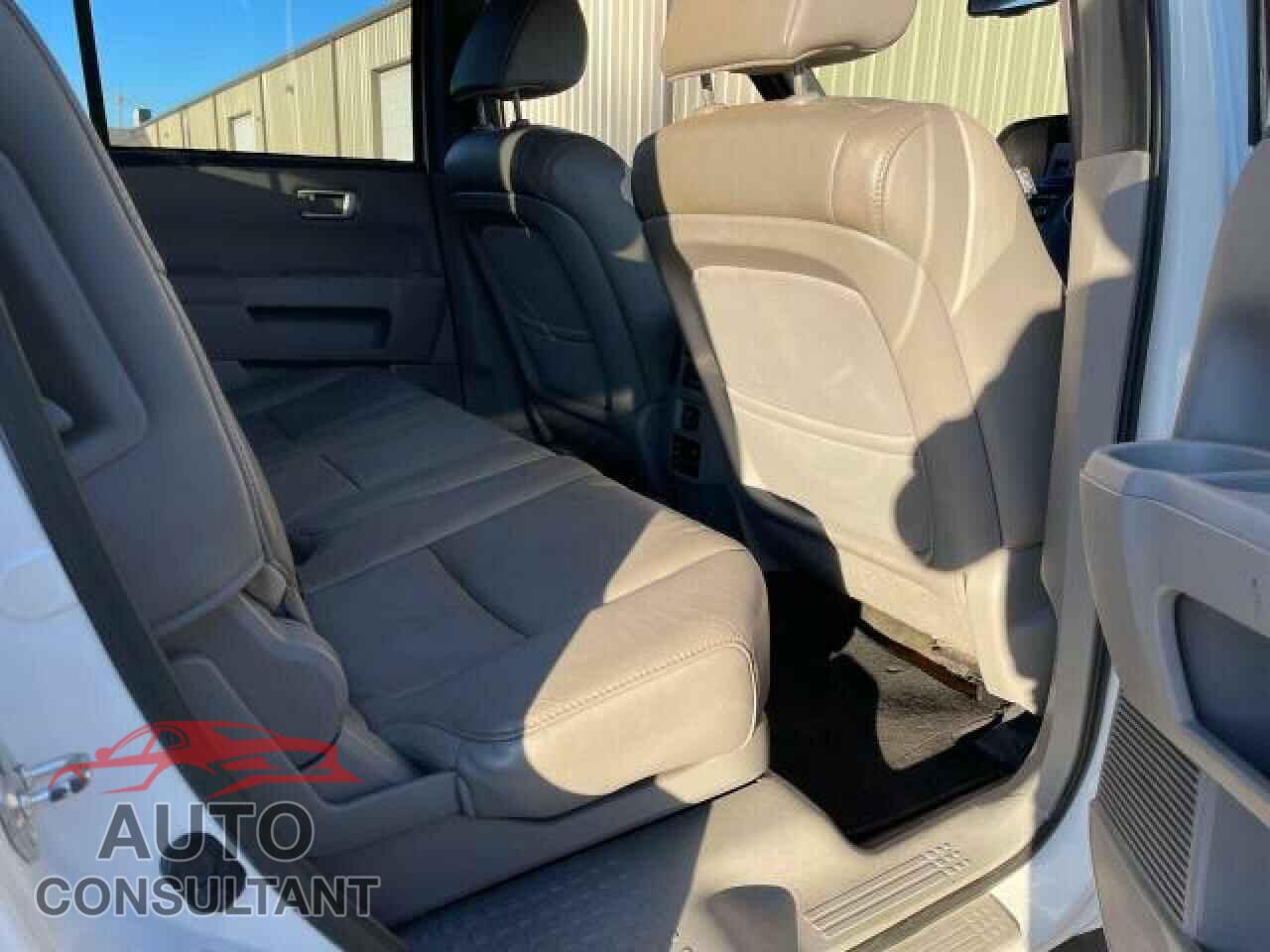 HONDA PILOT 2013 - 5FNYF4H97DB074521