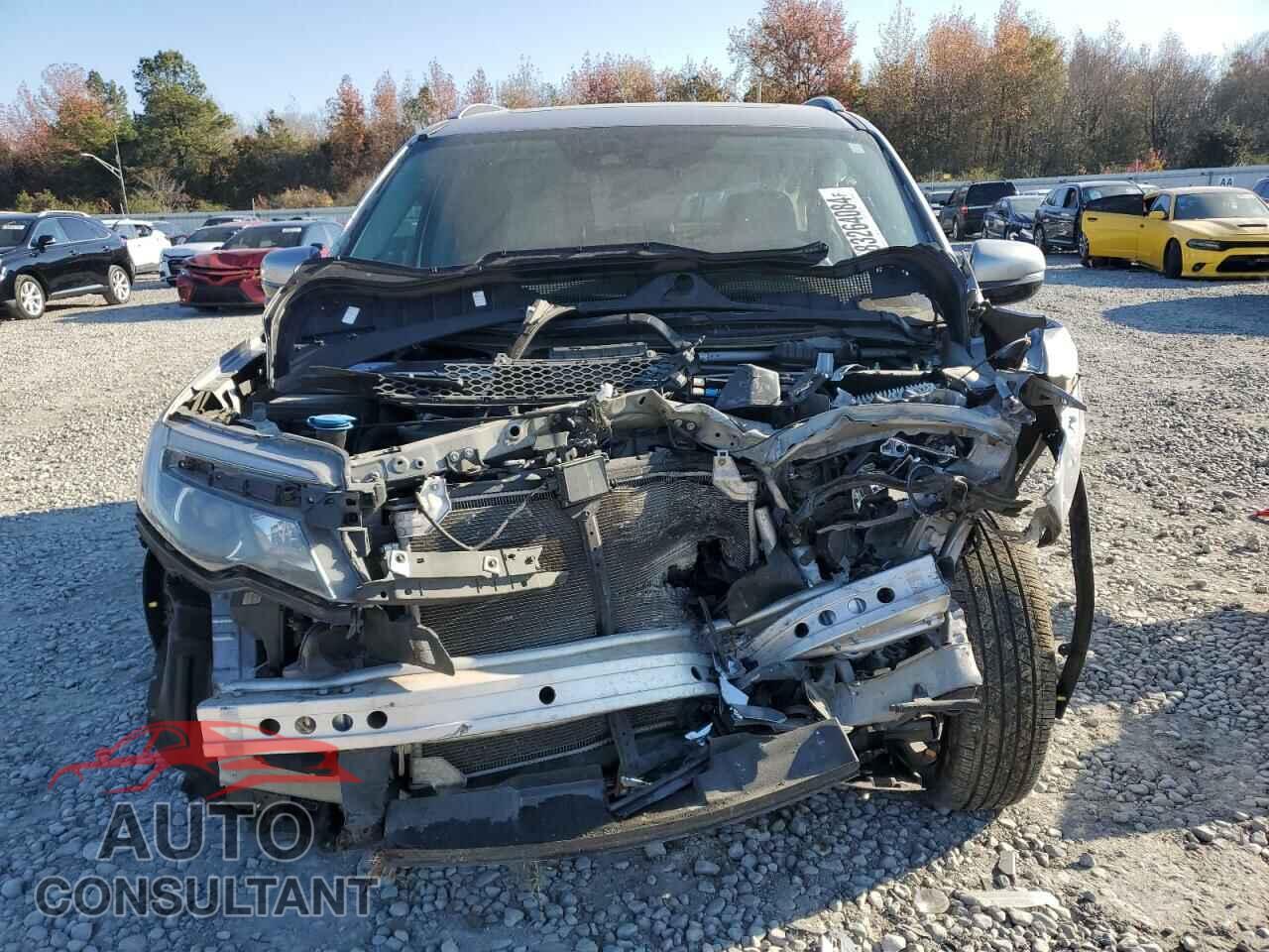 HONDA PILOT 2017 - 5FNYF6H9XHB096515