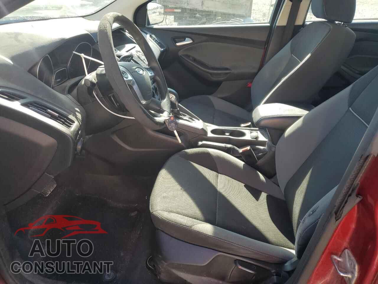 FORD FOCUS 2014 - 1FADP3F29EL247200