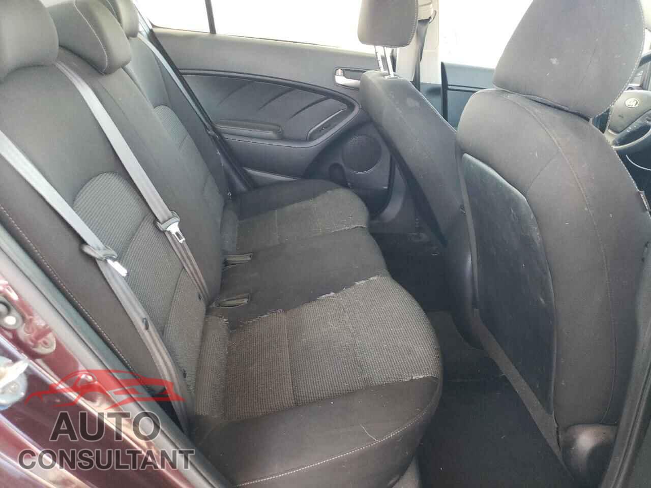 KIA FORTE 2017 - 3KPFK4A75HE158229