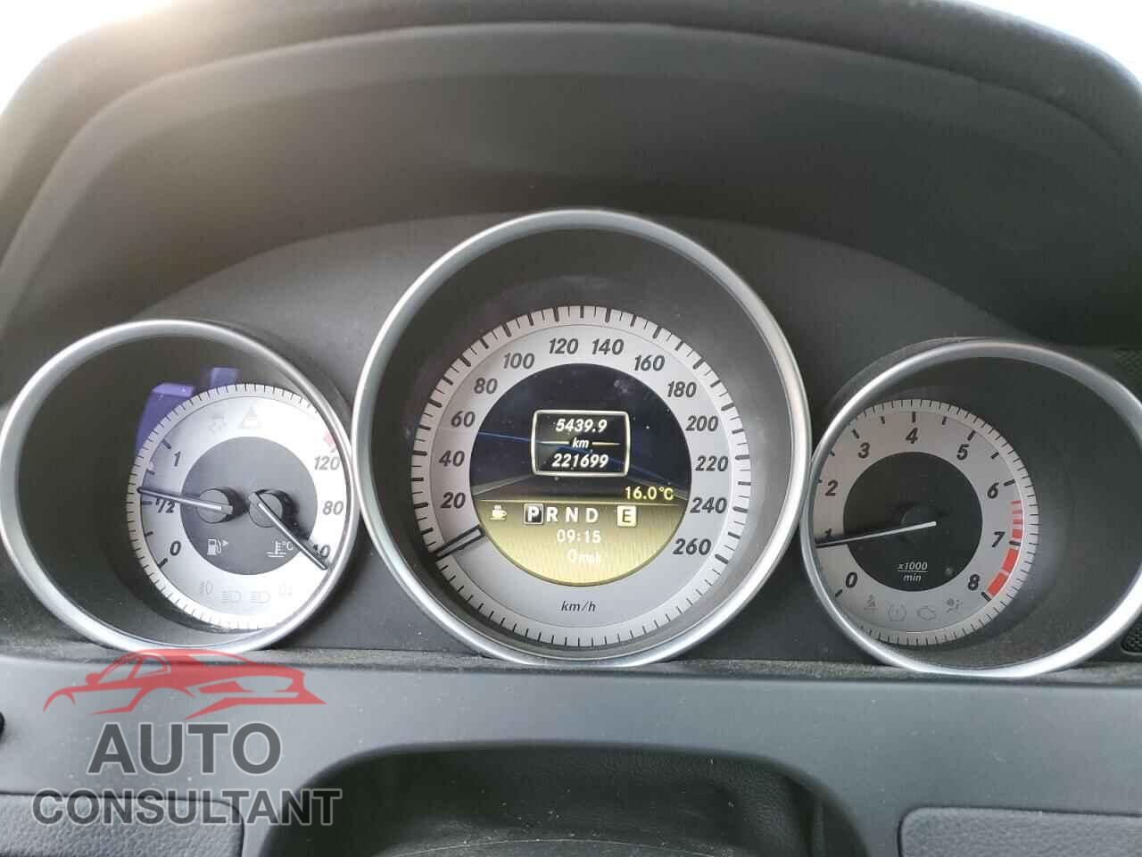 MERCEDES-BENZ C-CLASS 2012 - WDDGF8FB9CA700852