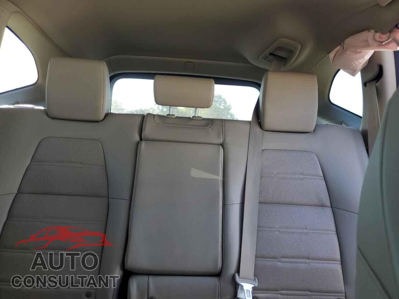 HONDA CRV 2017 - 2HKRW2H87HH687777