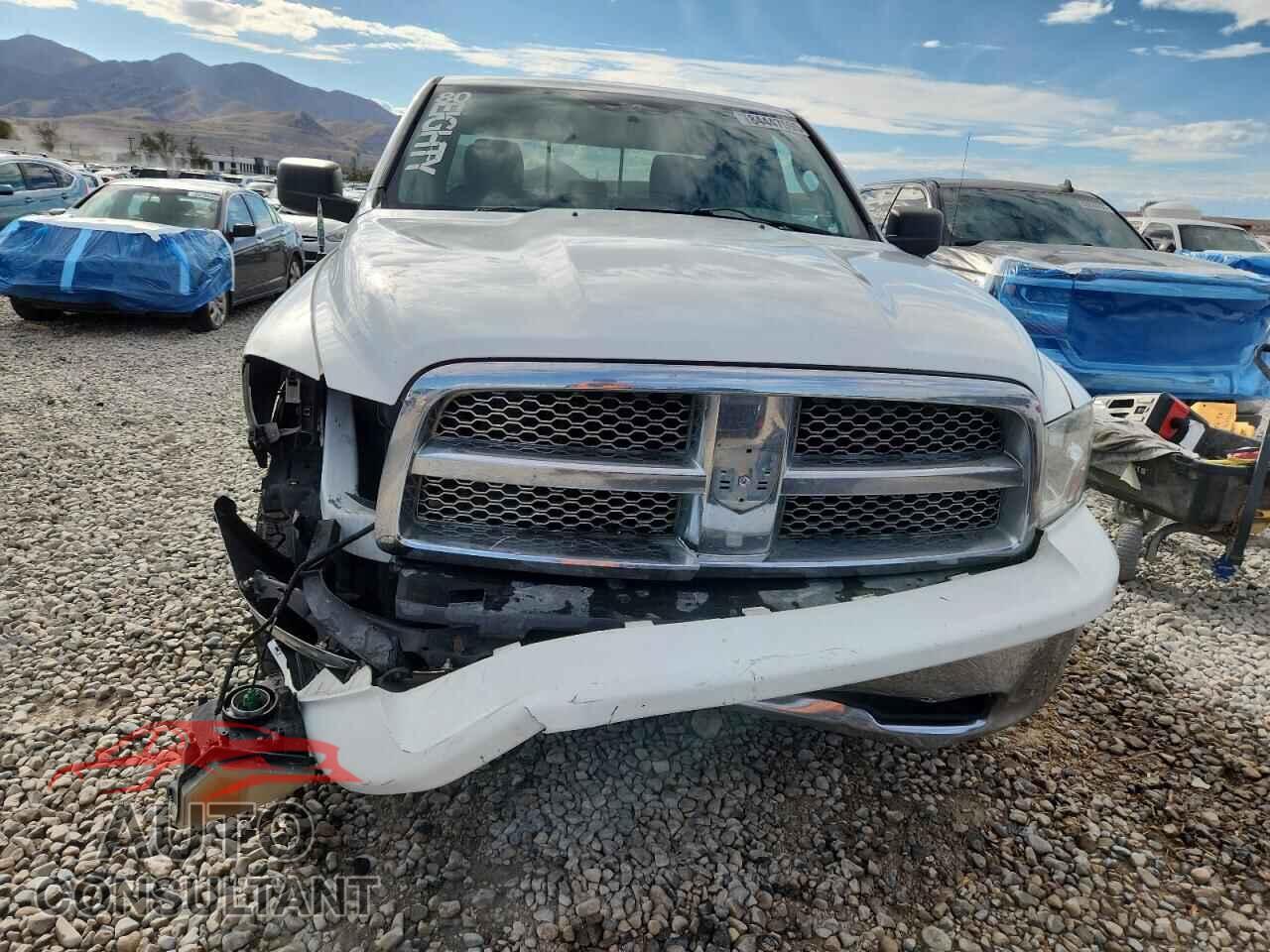 DODGE RAM 1500 2012 - 1C6RD7GP2CS194411