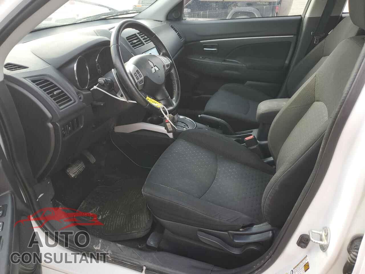MITSUBISHI OUTLANDER 2012 - JA4AR4AU9CZ009714