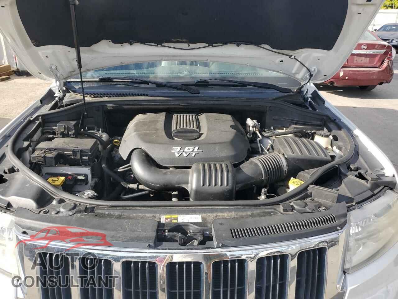 JEEP GRAND CHER 2013 - 1C4RJFBG7DC656184