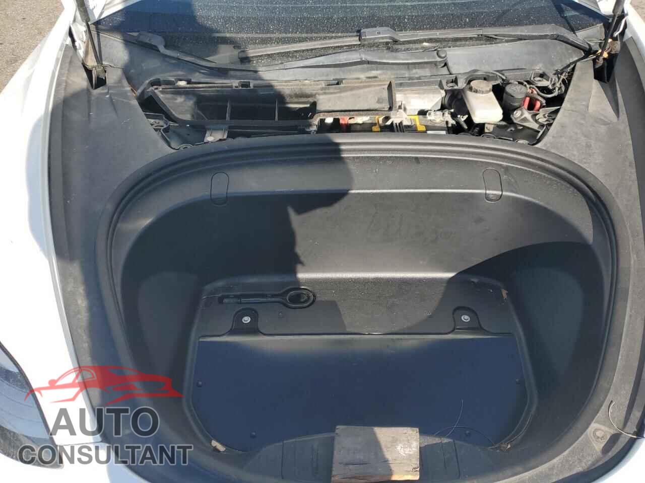 TESLA MODEL 3 2018 - 5YJ3E1EB9JF134040