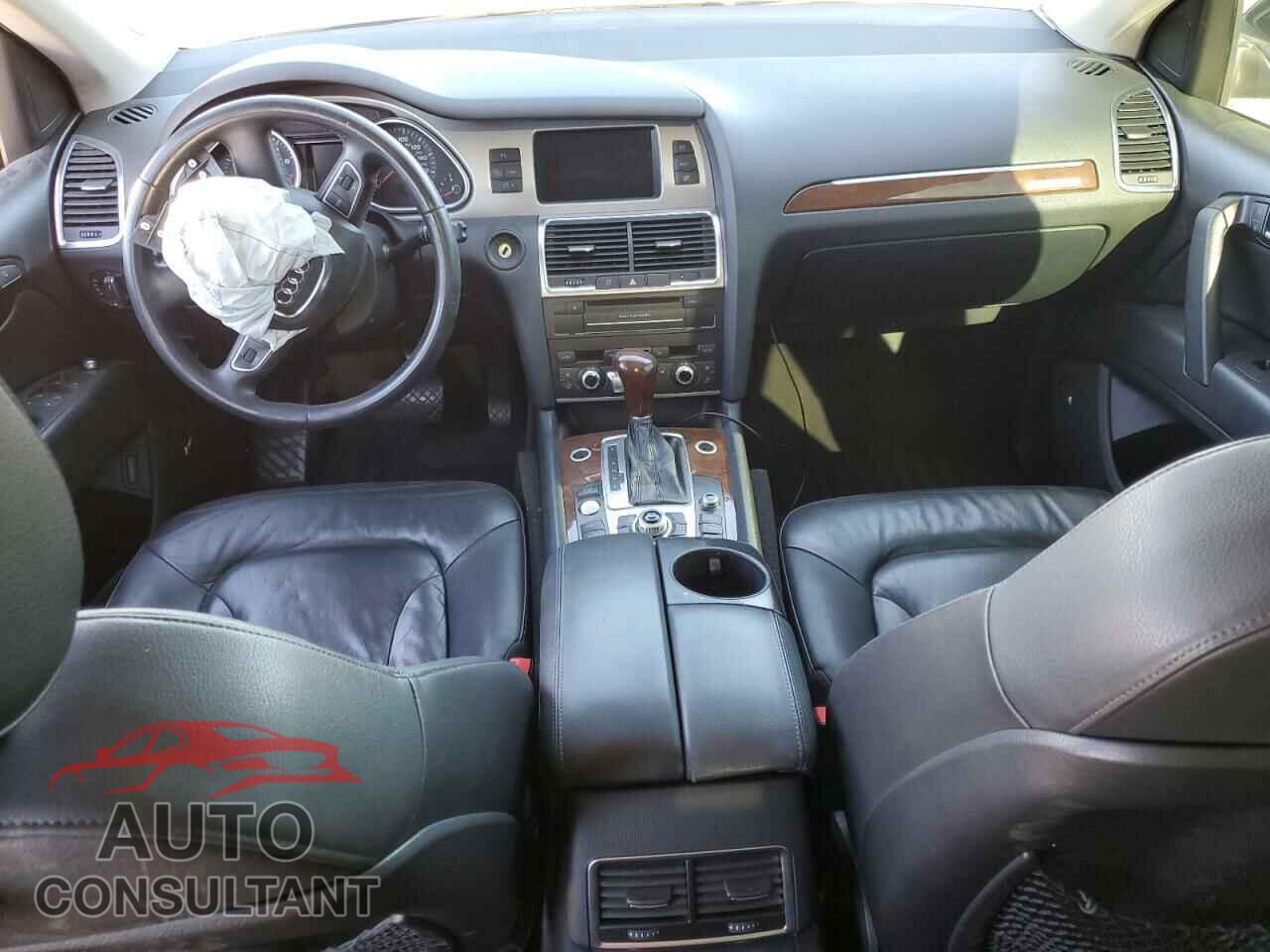 AUDI Q7 2010 - WA1DVAFE9AD000076