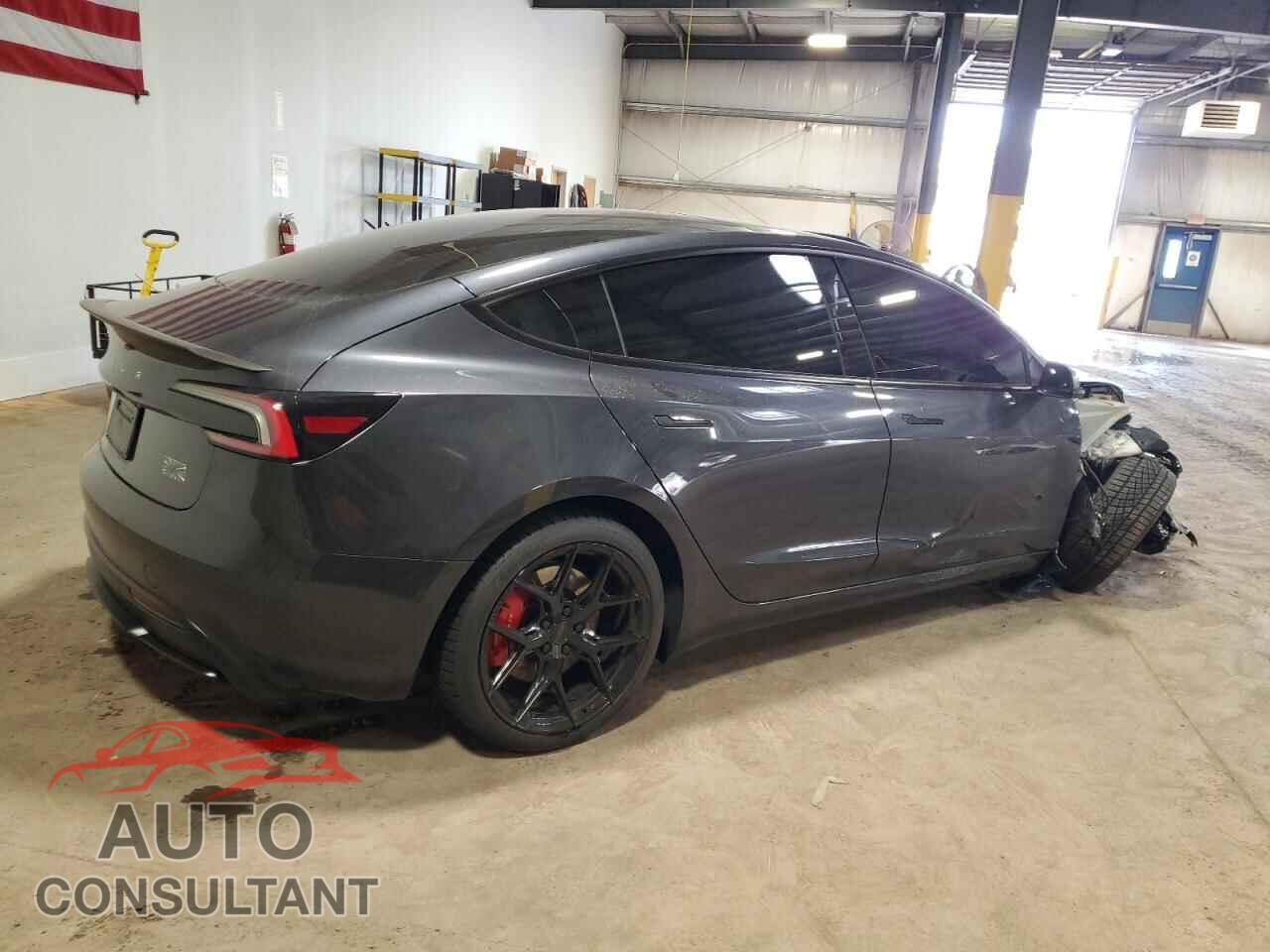TESLA MODEL 3 2024 - 5YJ3E1ET4RF825951