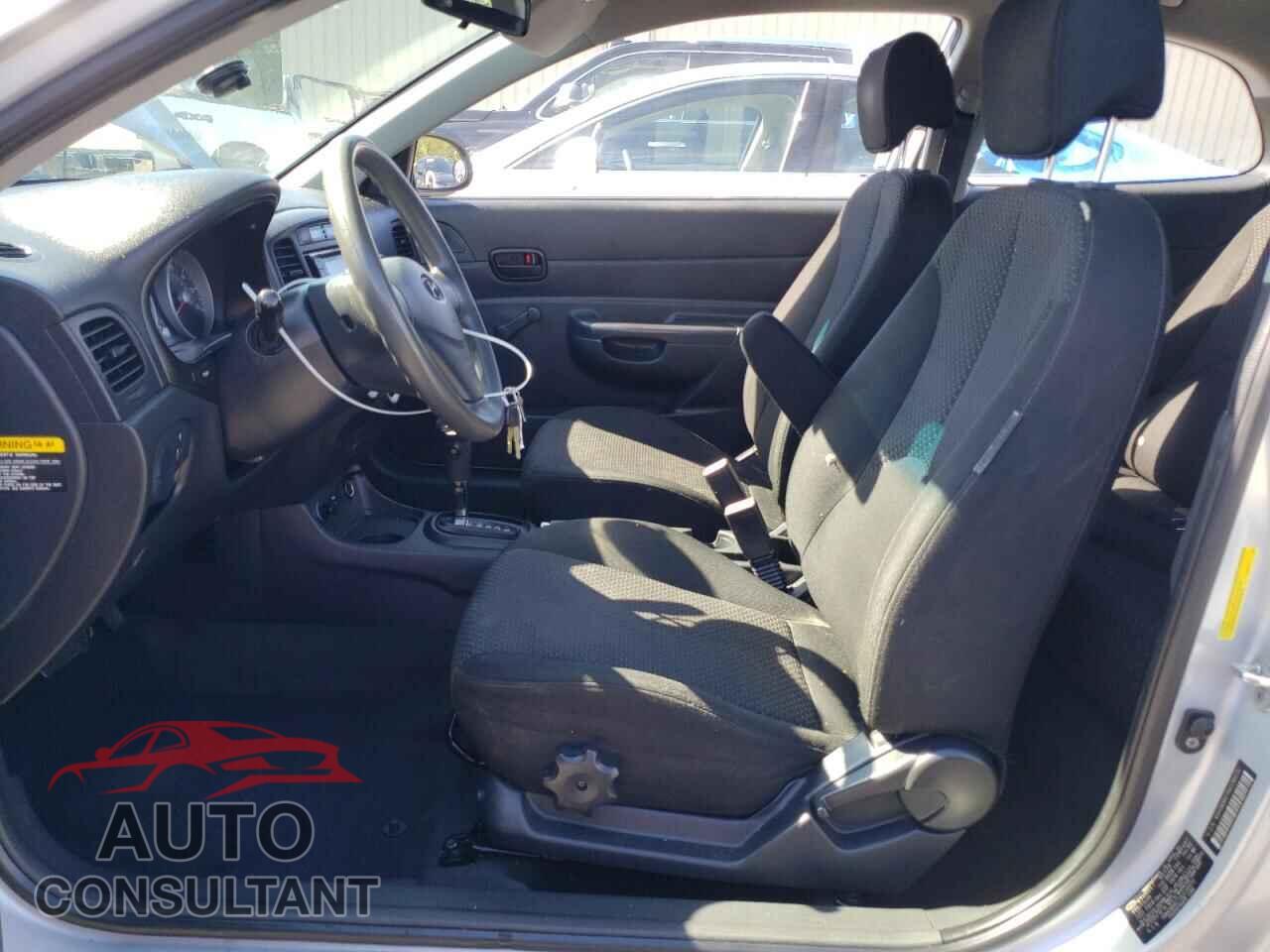 HYUNDAI ACCENT 2009 - KMHCM36C79U138575