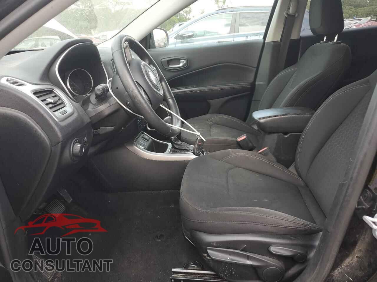 JEEP COMPASS 2018 - 3C4NJCAB3JT346083