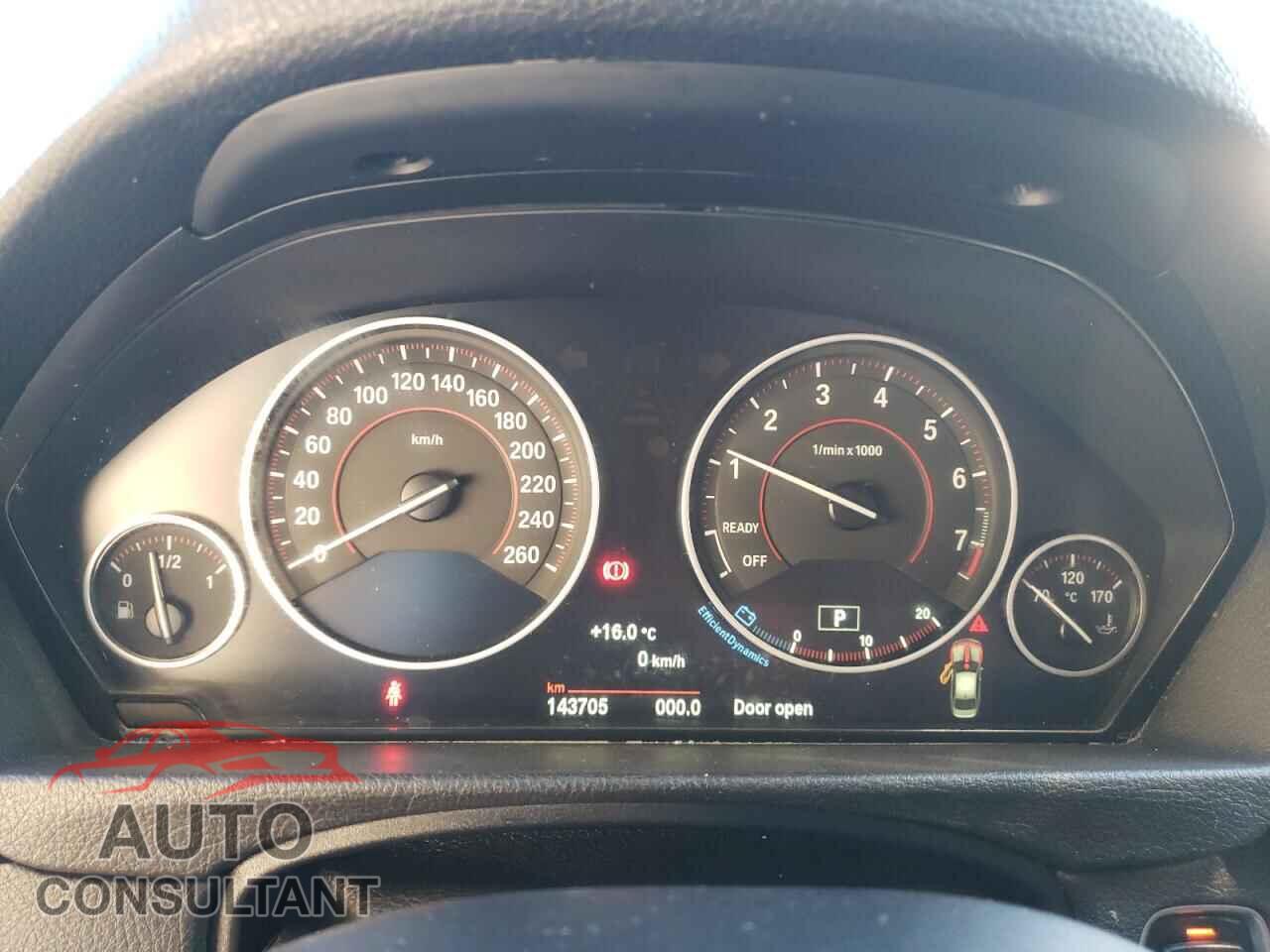 BMW 3 SERIES 2015 - WBA3B9C53FF589728