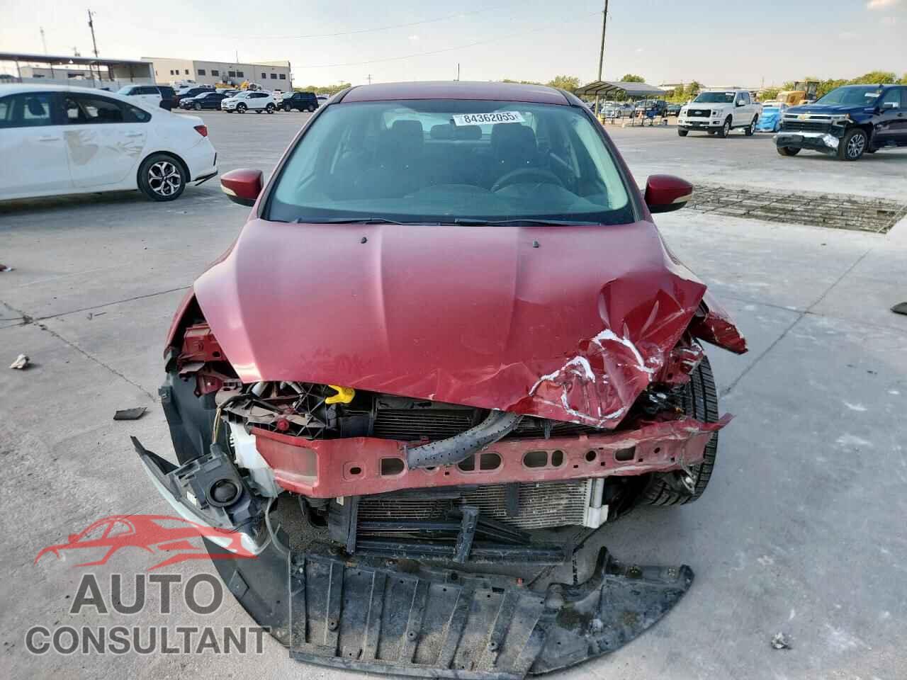 FORD FOCUS 2015 - 1FADP3F22FL226657